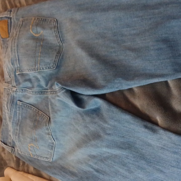American Eagle Outfitters Women's Blue Jeans - Picture 4 of 4